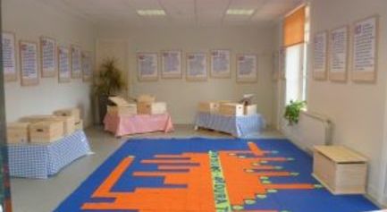 (Euskera) â€œBERTOKOA JAN, MUNDUA BURUANâ€: Gazteen artean kontsumo arduratsua sustatu nahi duen EAThink proiektuaren erakusketa ikusgai Donostiako Kutxa Ekogunean