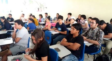 Euskal Fondoa imparte conferencia sobre políticas locales de igualdad de género y cooperación en la Universidad Centroamericana UCA de Managua