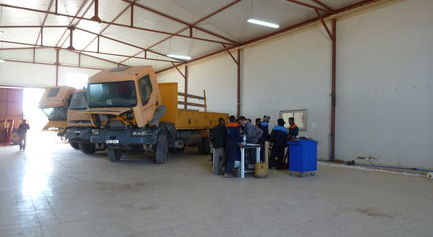 Apoyo a la infraestructura de transporte en los campamentos de población refugiada saharaui. Taller mecánico de vehículos pesados. Fase I. Tinduf