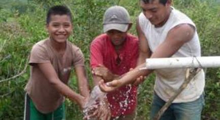 Introducci&oacute;n de un sistema de agua potable por gravedad en la Comunidad de San Jos&eacute; la Pasi&oacute;n. Chahal